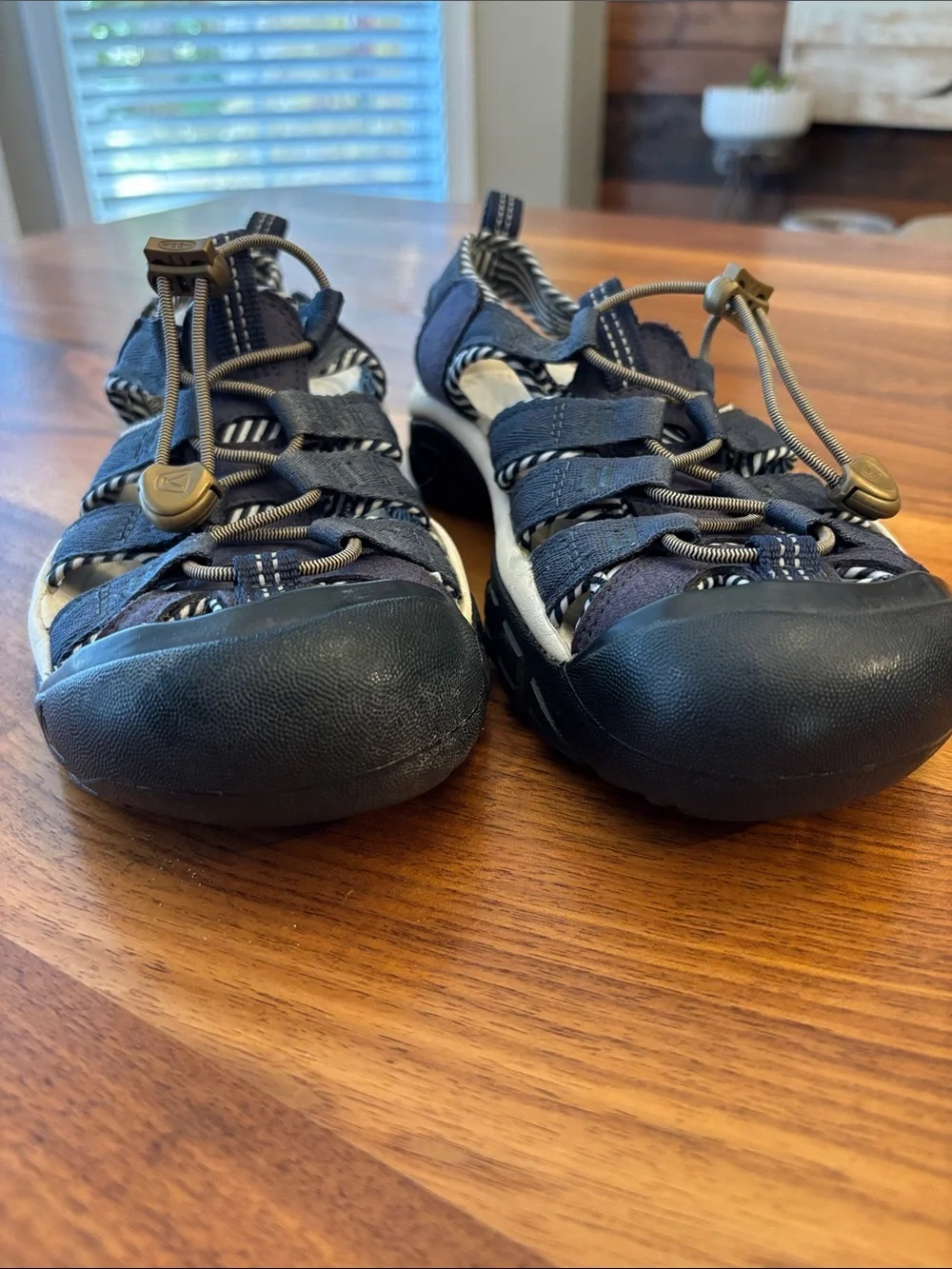 Keen Blue White Newport Water Sandals Women’s Size 7
